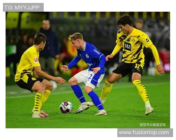 斯图加特净胜六球，轻取波鸿助跃至榜首位置